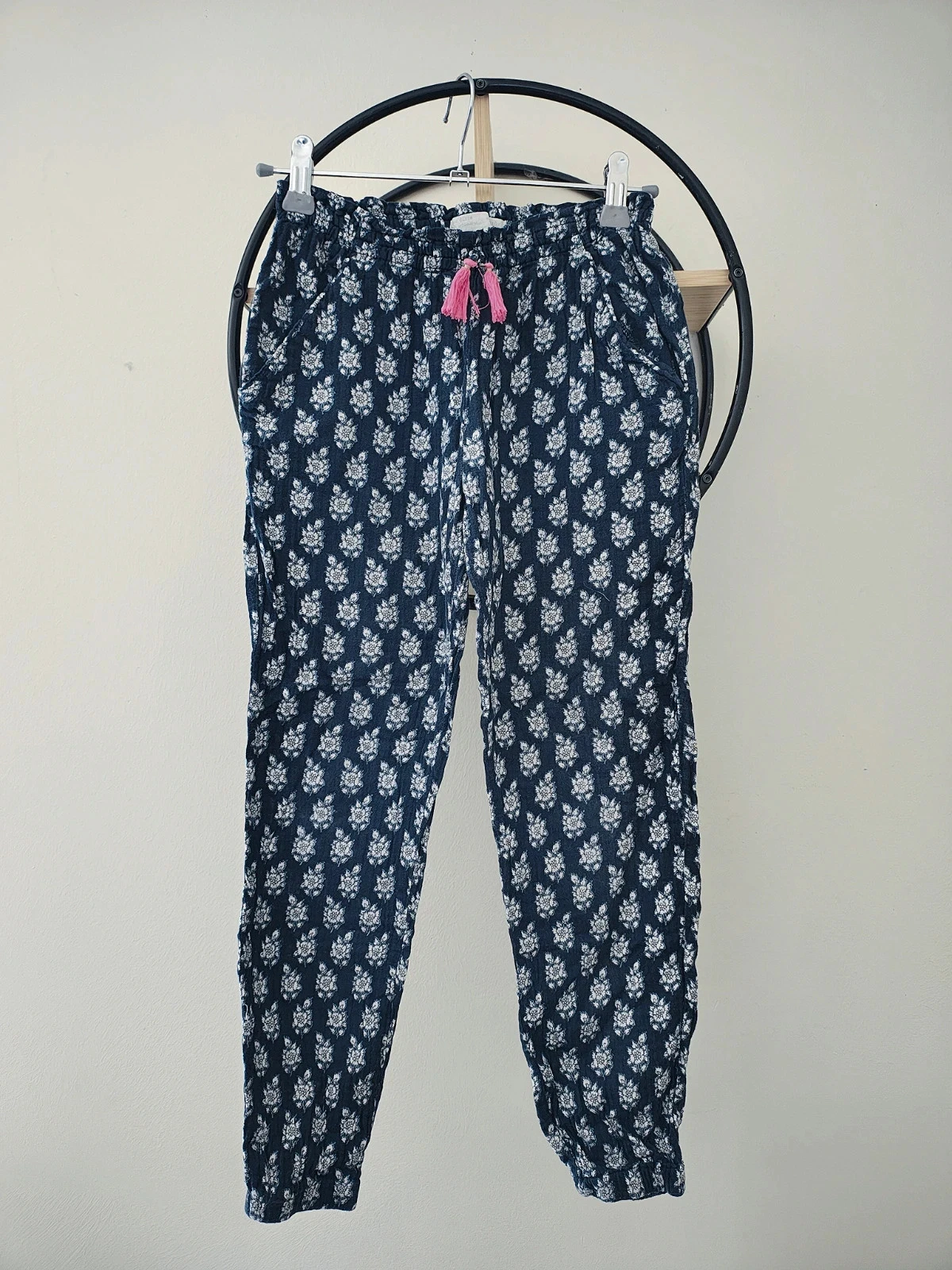 11 12 ans pantalon fluide léger Zara !! Taille plutôt 10 ans